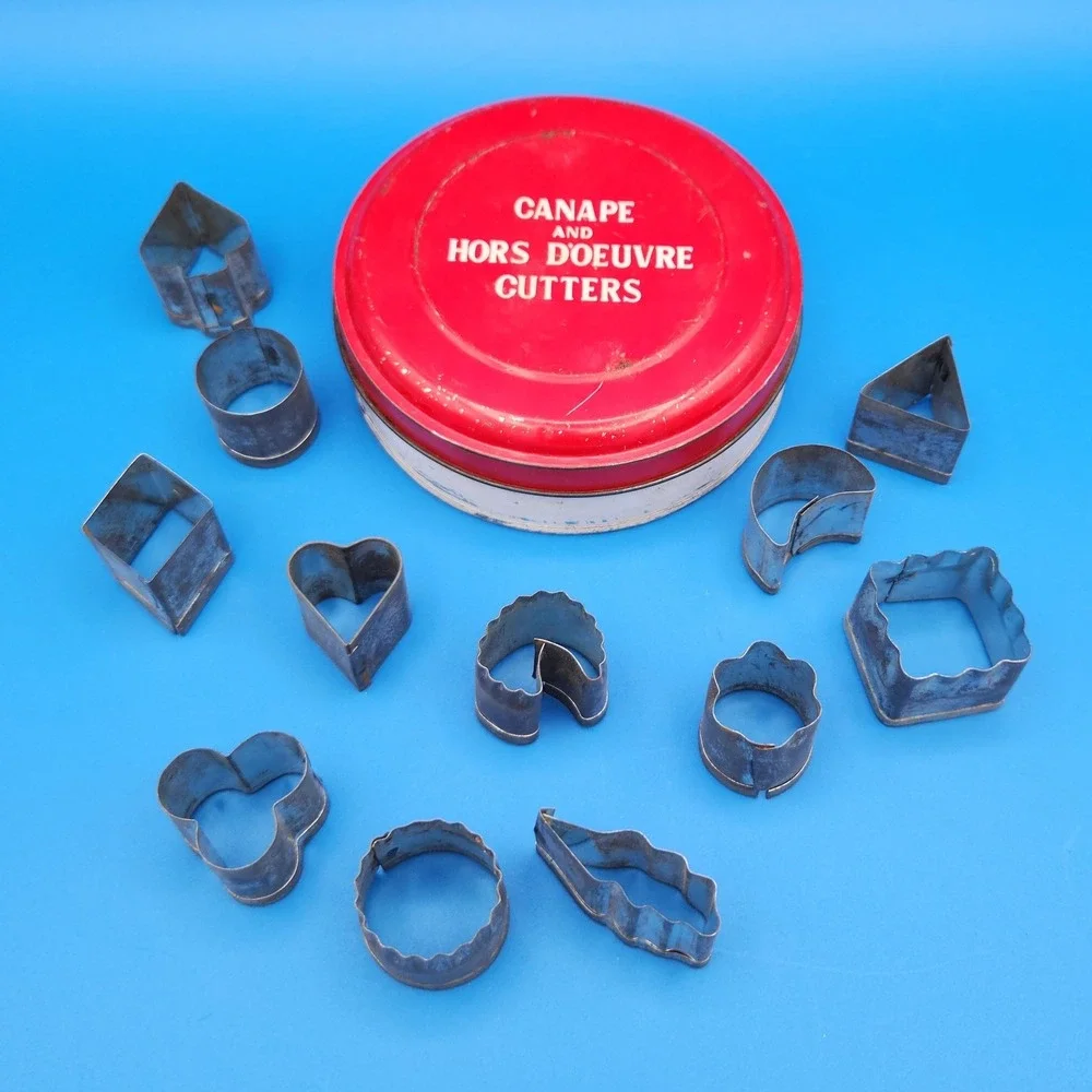 Vintage‎ Twelve Metal Cookie Canape Hors D'oeuvre Cutters w/ Nesting Container